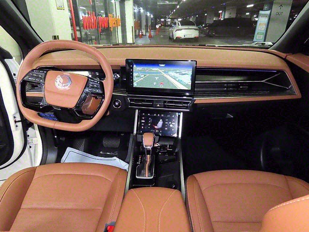 Ssangyong Torres - Vista 10