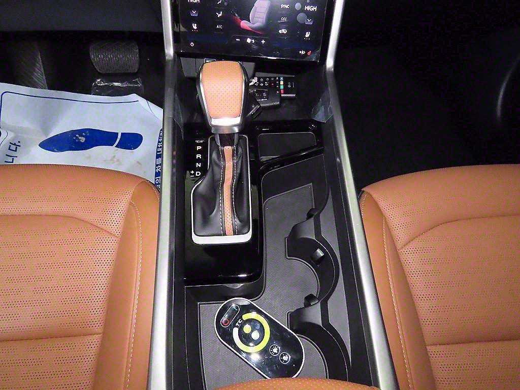 Ssangyong Torres - Vista 12