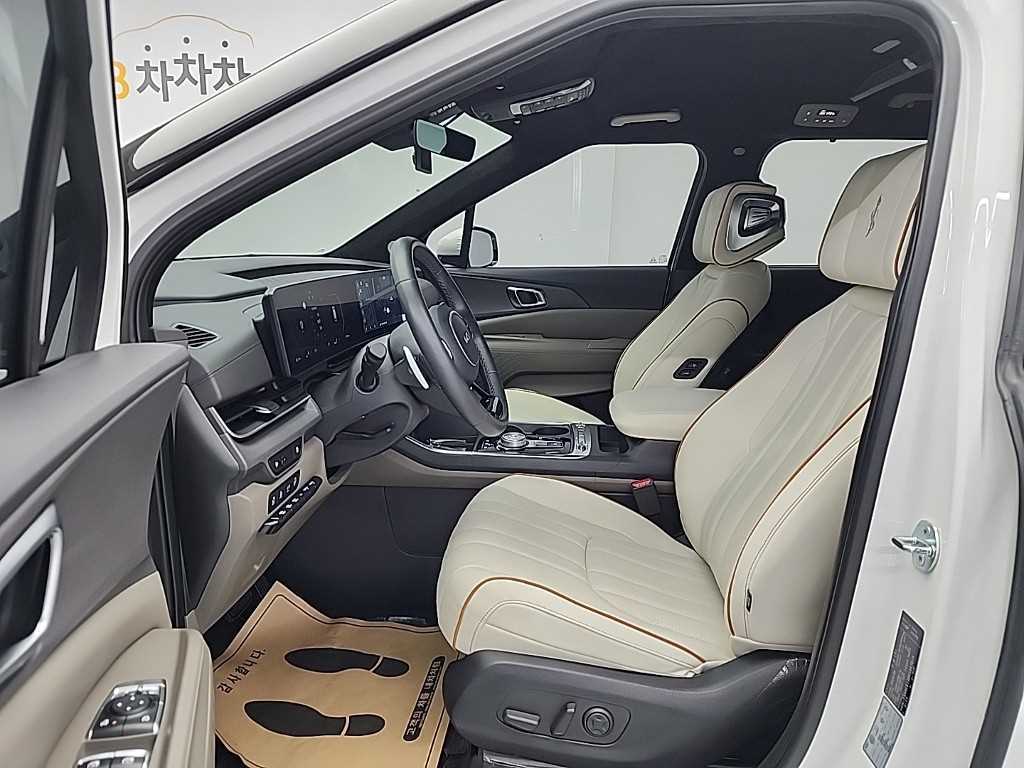KIA Carnival - Vista 11