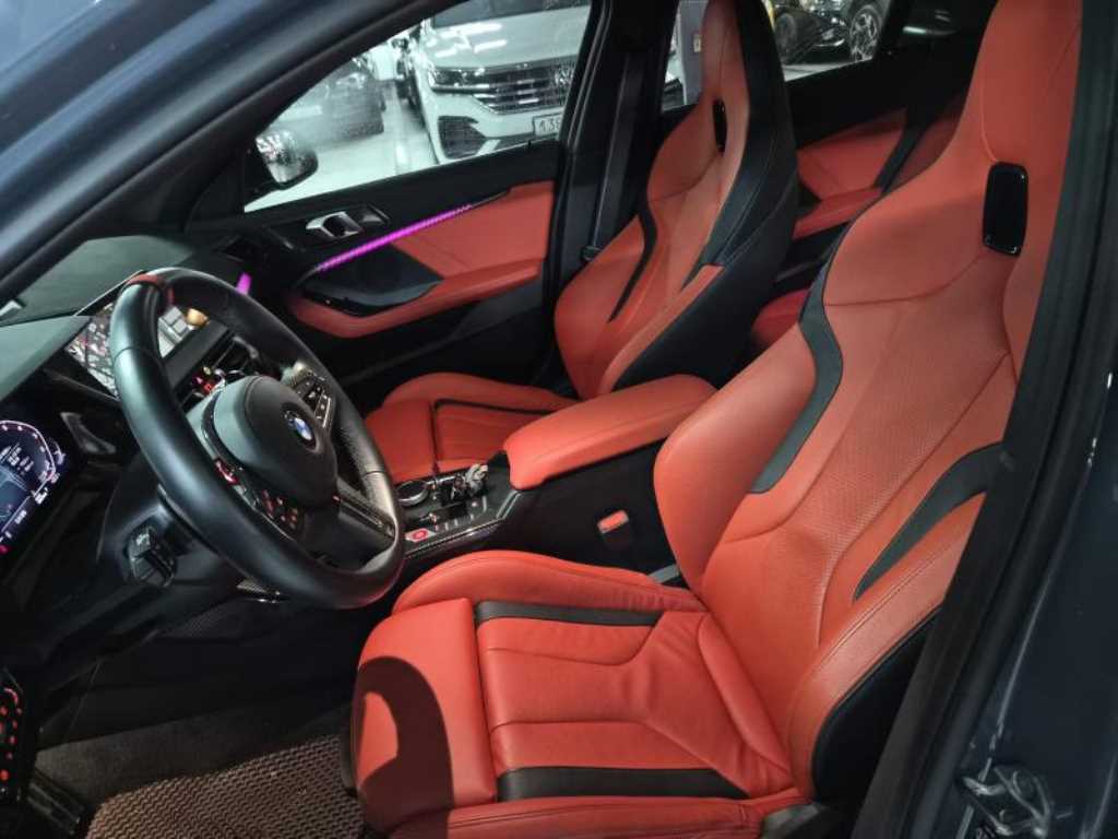 BMW 1 series 2023 Gris - Importación desde Corea - HF Imports Iquique - Foto 18