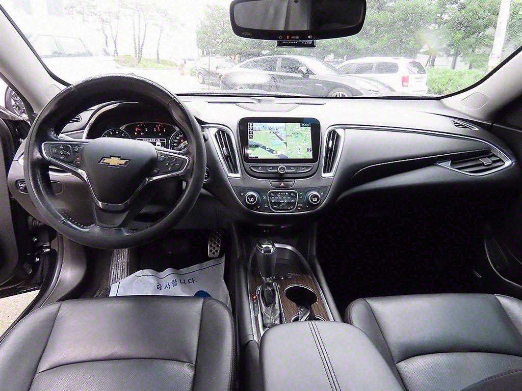 Chevrolet Malibu - Vista 7