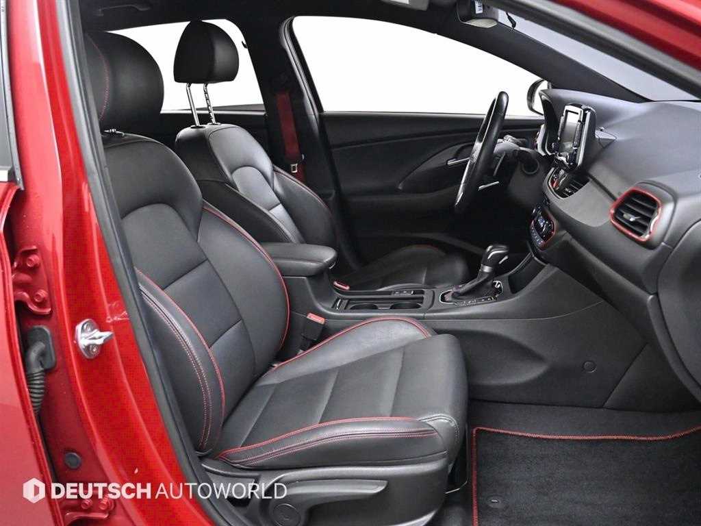 HYUNDAI i30 - Vista 10