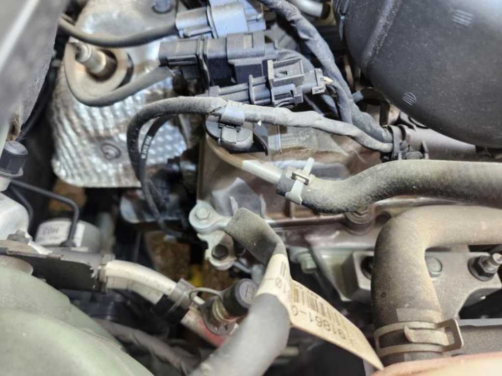 HYUNDAI Casper - Vista 5