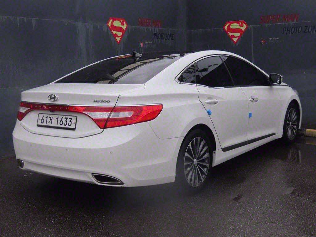 HYUNDAI Grandeur - Vista 4