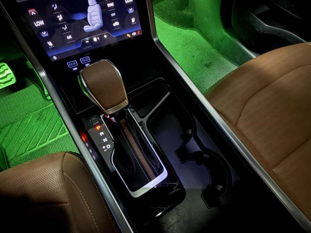 Ssangyong Torres - Vista 10