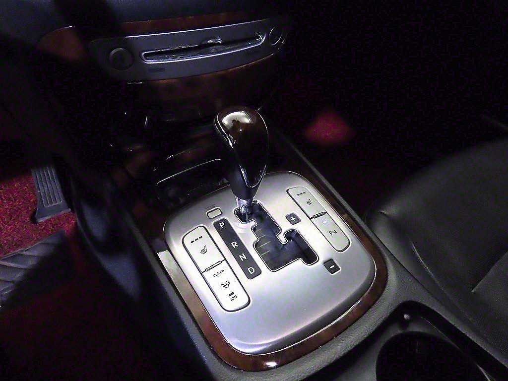 HYUNDAI Genesis - Vista 12