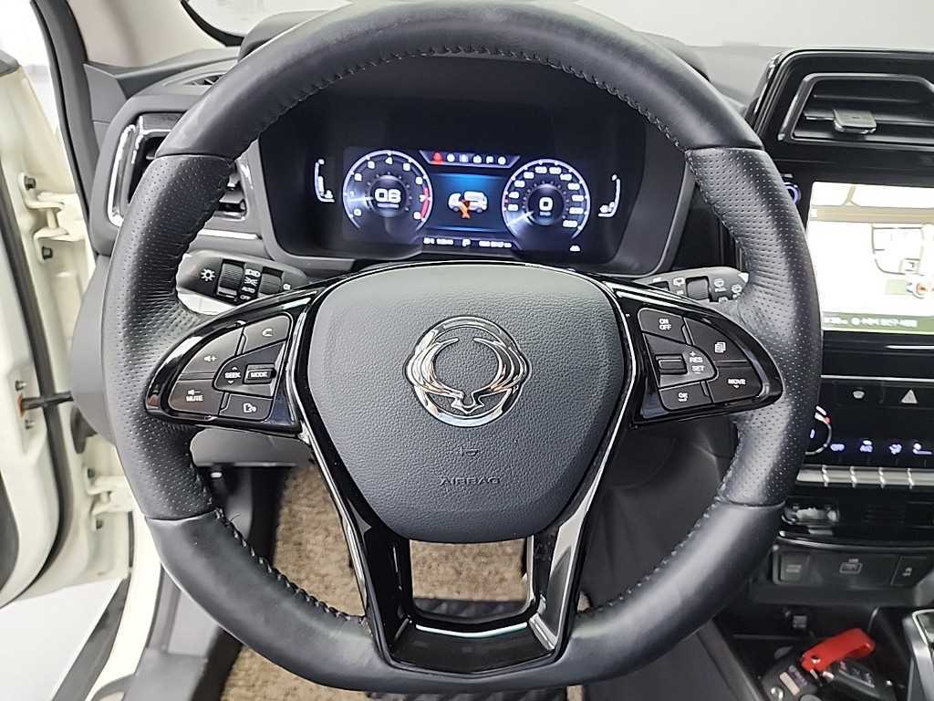 Ssangyong Tivoli - Vista 9