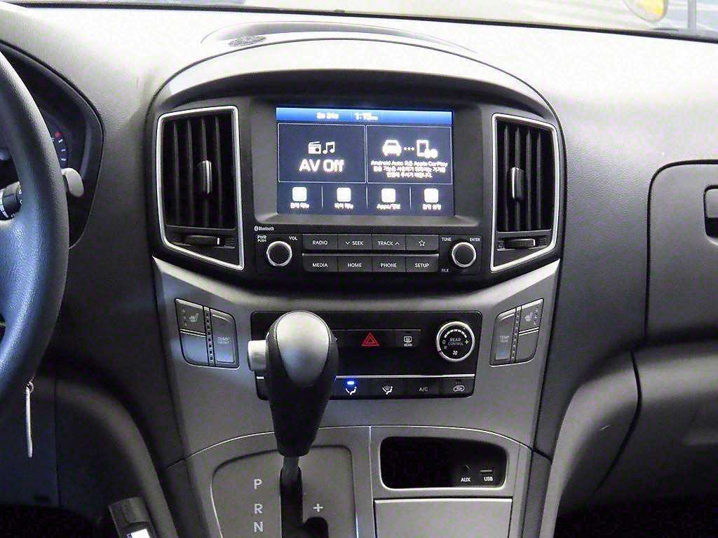 HYUNDAI Starex - Vista 11