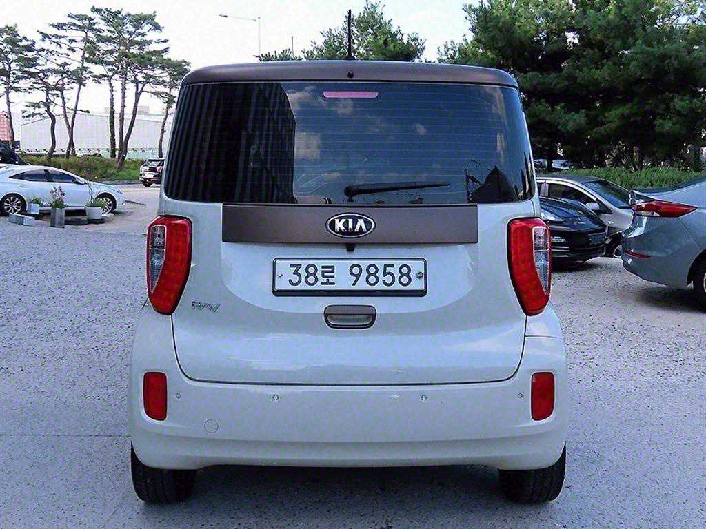 KIA Ray - Vista 4