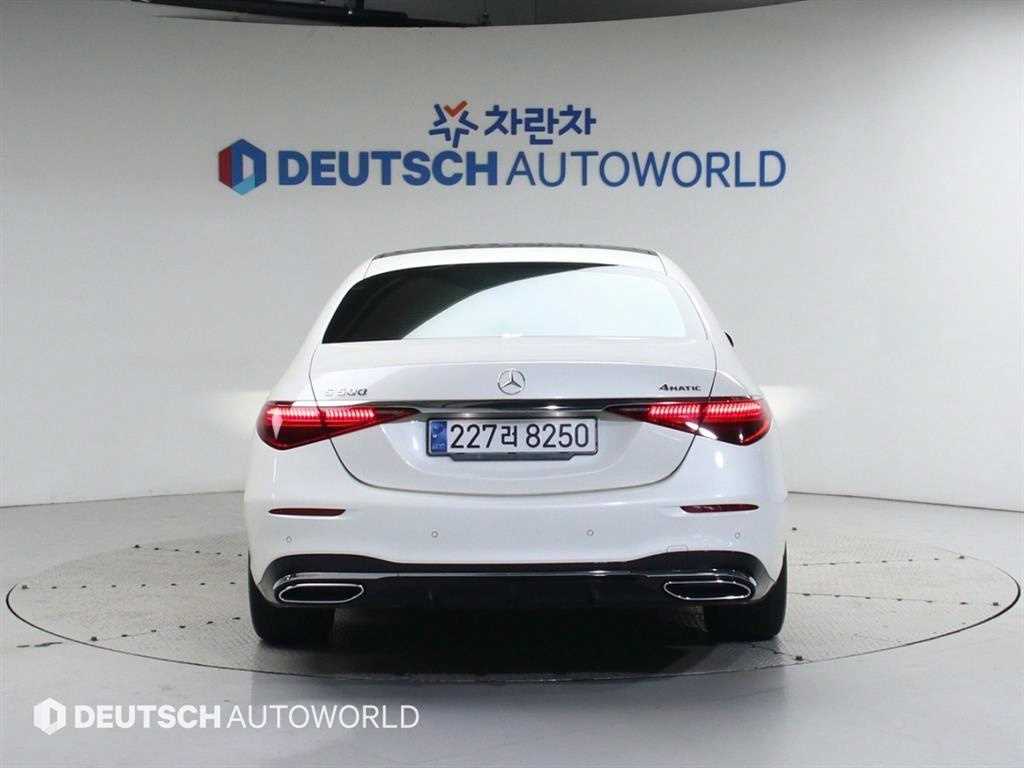 Mercedes Benz S Class - Vista 4