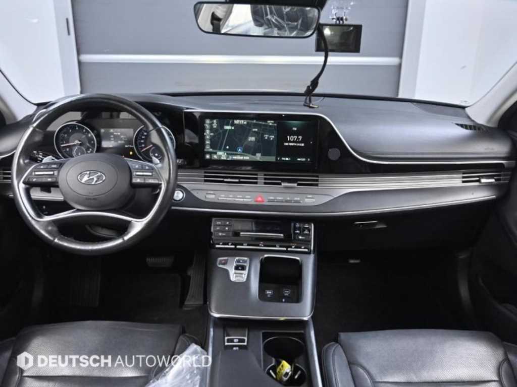 HYUNDAI Grandeur - Vista 7