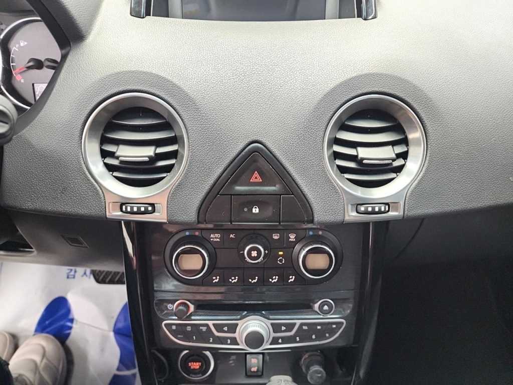 SAMSUNG QM5 - Vista 10