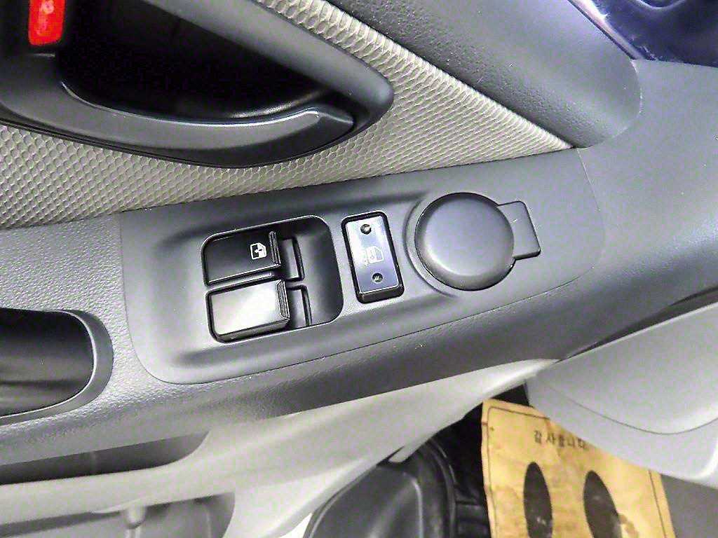 HYUNDAI Starex - Vista 11