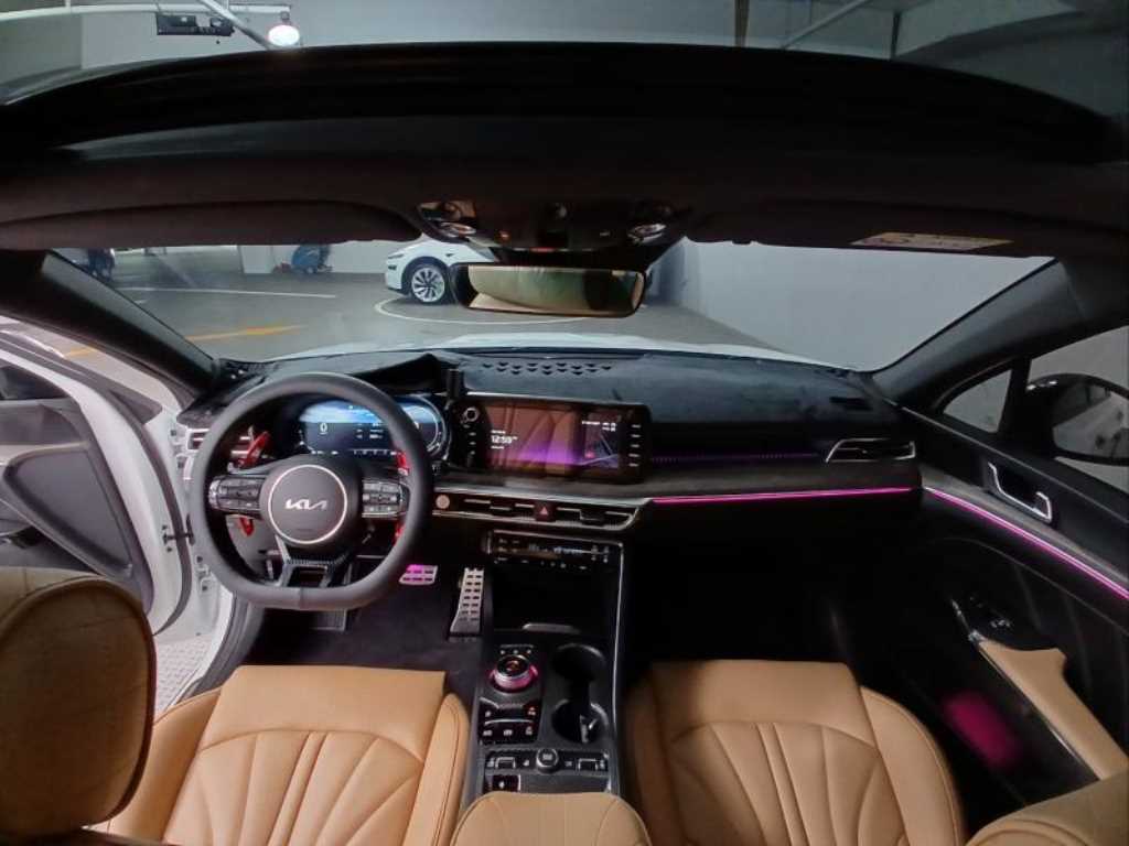 KIA K5 - Vista 6