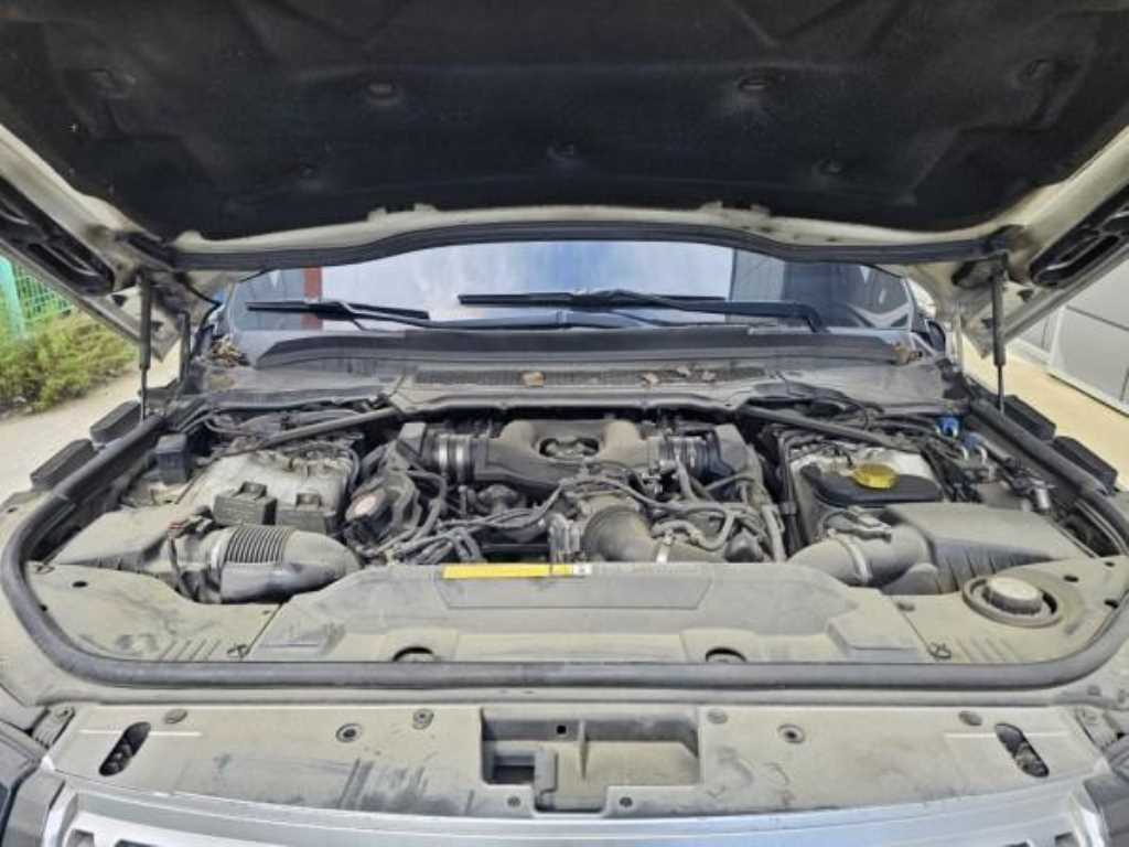 Land Rover Range Rover - Vista 6