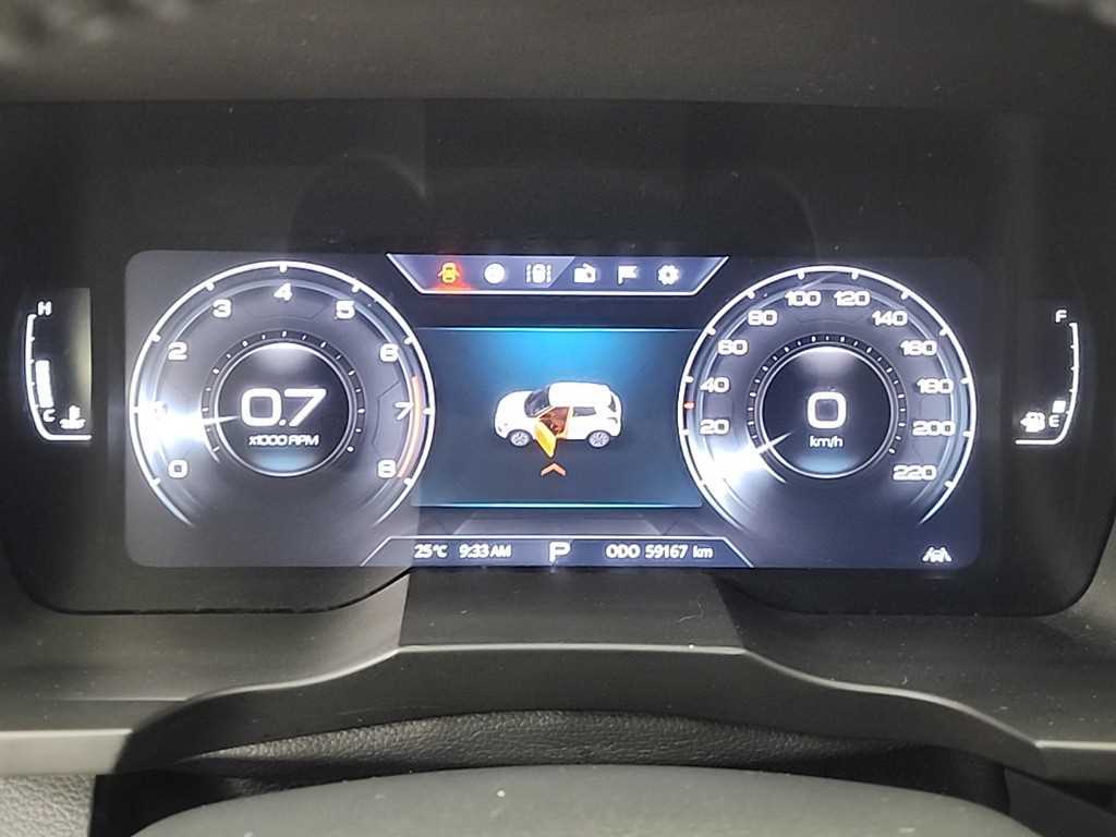 Ssangyong Tivoli - Vista 6