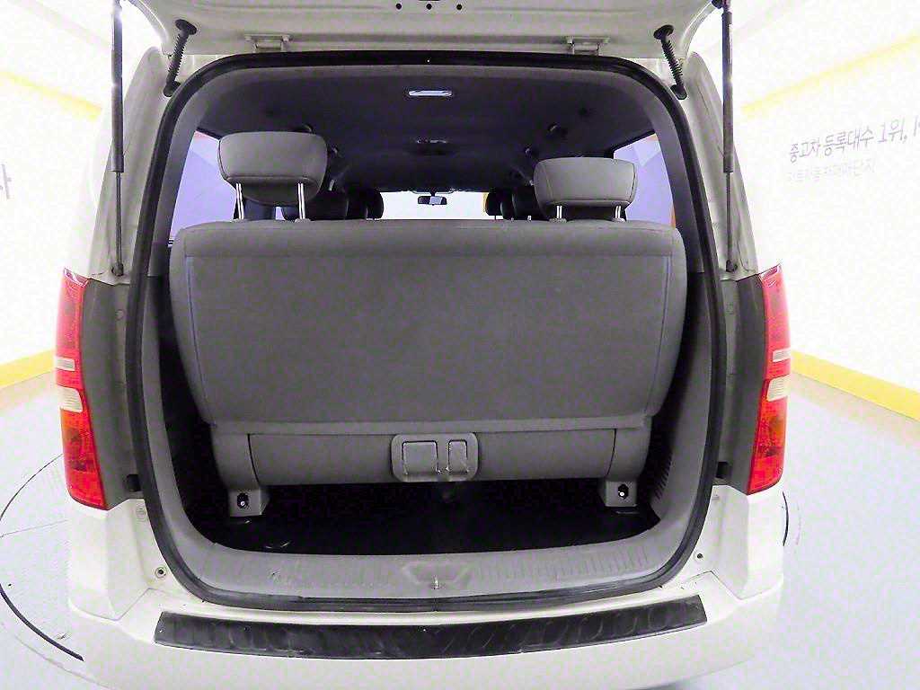 HYUNDAI Starex 2011 Blanco - Importación desde Corea - HF Imports Iquique - Foto 15