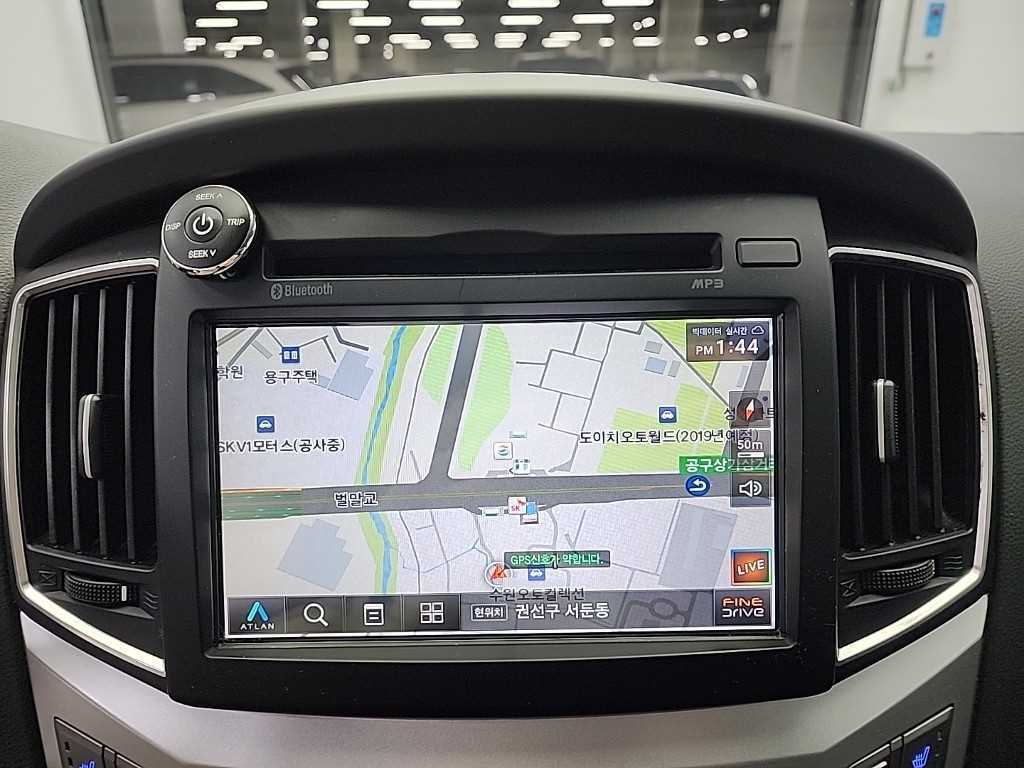 HYUNDAI Starex - Vista 12