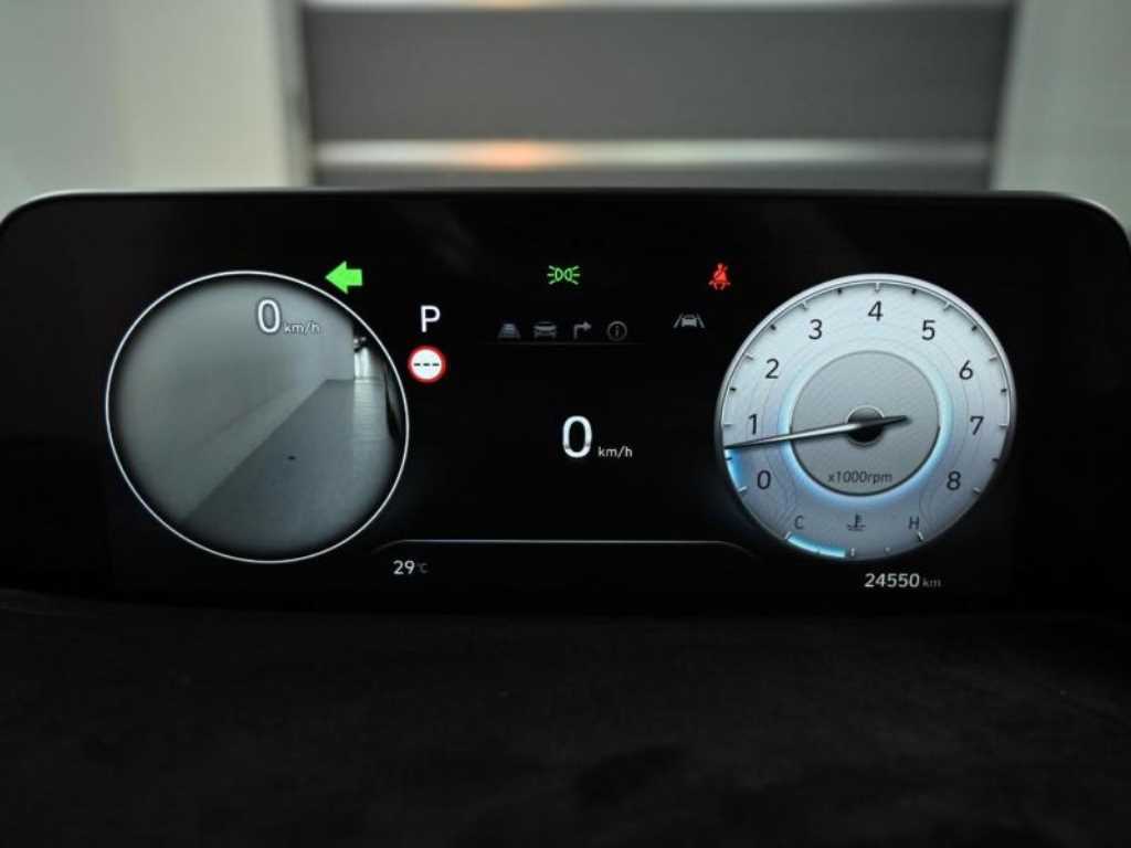 HYUNDAI Staria - Vista 8