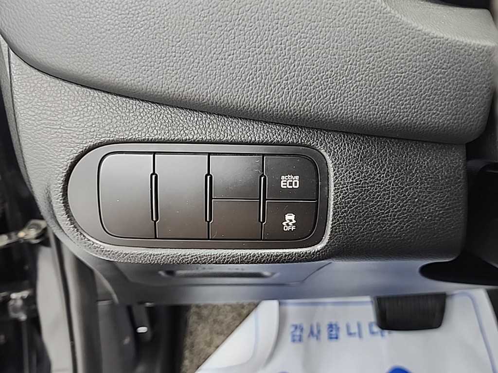 KIA Carens 2015 Negro - Importación desde Corea - HF Imports Iquique - Foto 17