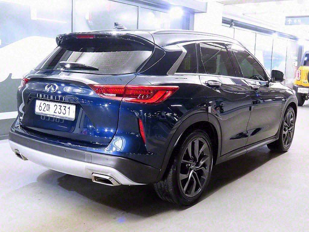 Infiniti QX - Vista 4