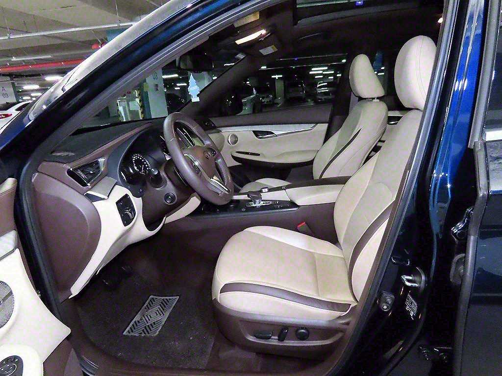 Infiniti QX - Vista 6