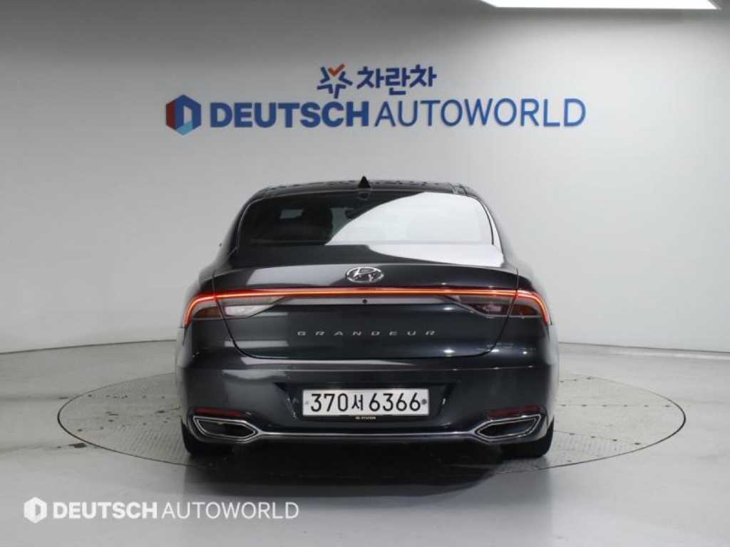 HYUNDAI Grandeur - Vista 4