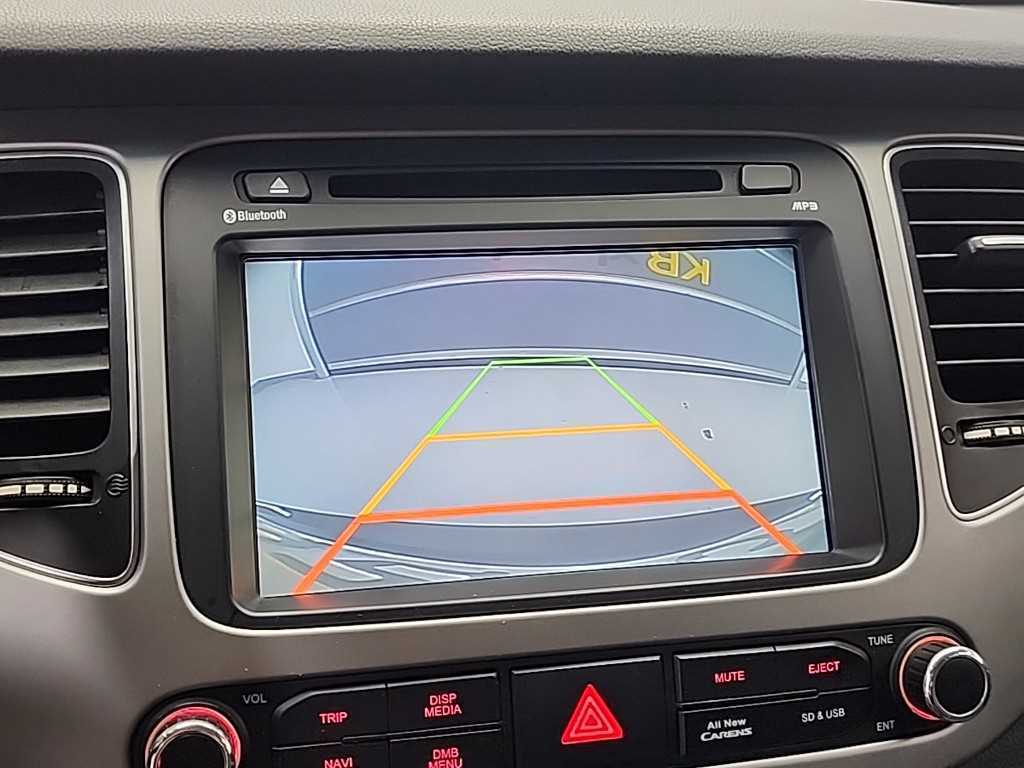 KIA Carens 2015 Negro - Importación desde Corea - HF Imports Iquique - Foto 14