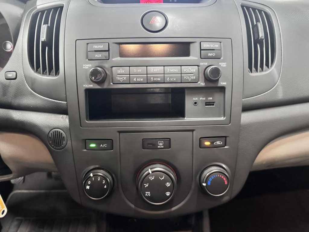 KIA Forte - Vista 10