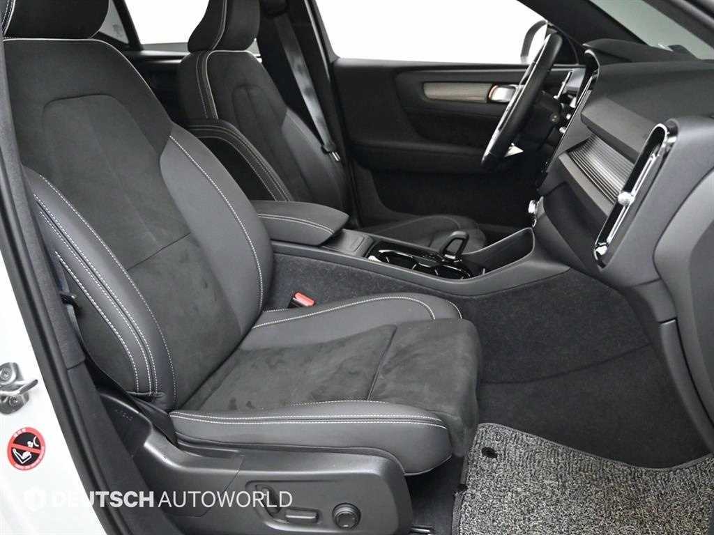 Volvo XC40 - Vista 10