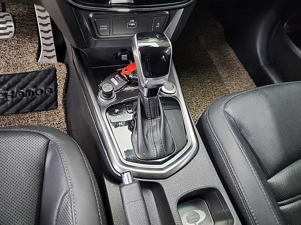 Ssangyong Tivoli - Vista 8