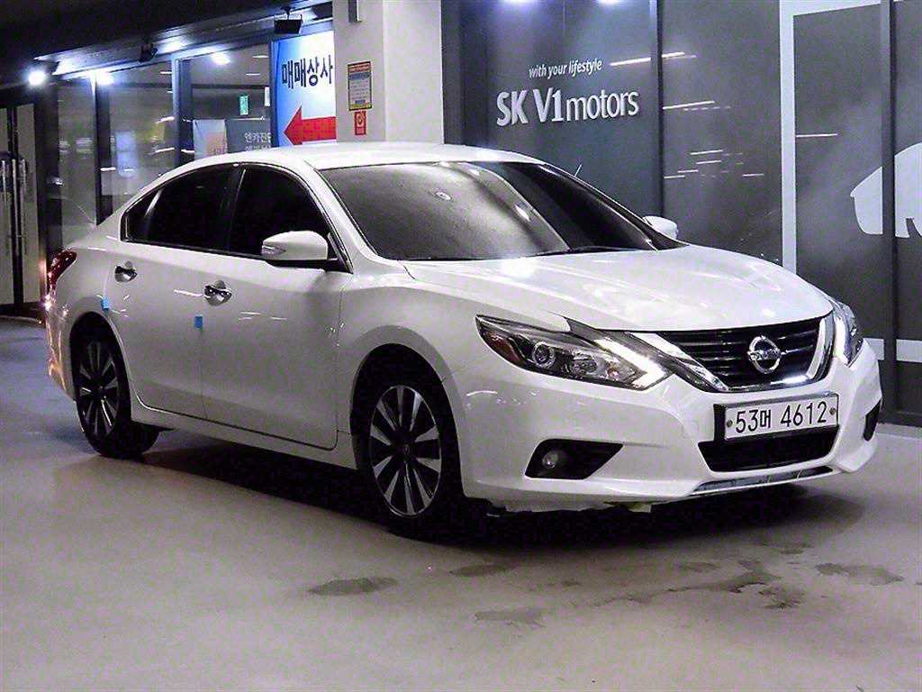 Nissan Altima