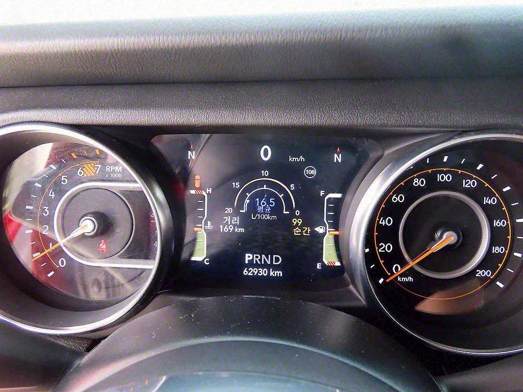 Jeep Wrangler - Vista 8