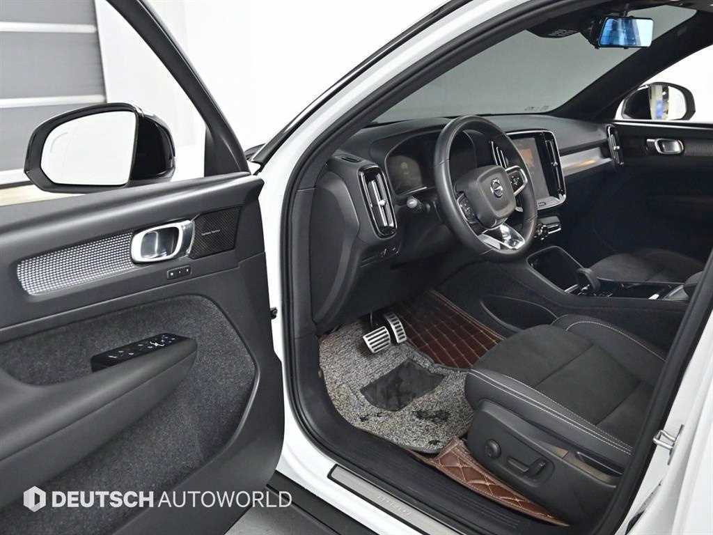 Volvo XC40 - Vista 11