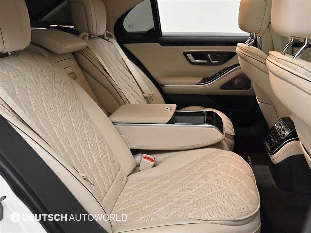 Mercedes Benz S Class - Vista 12