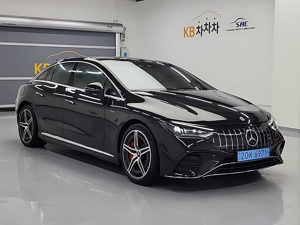 Mercedes Benz EQE - Vista 4