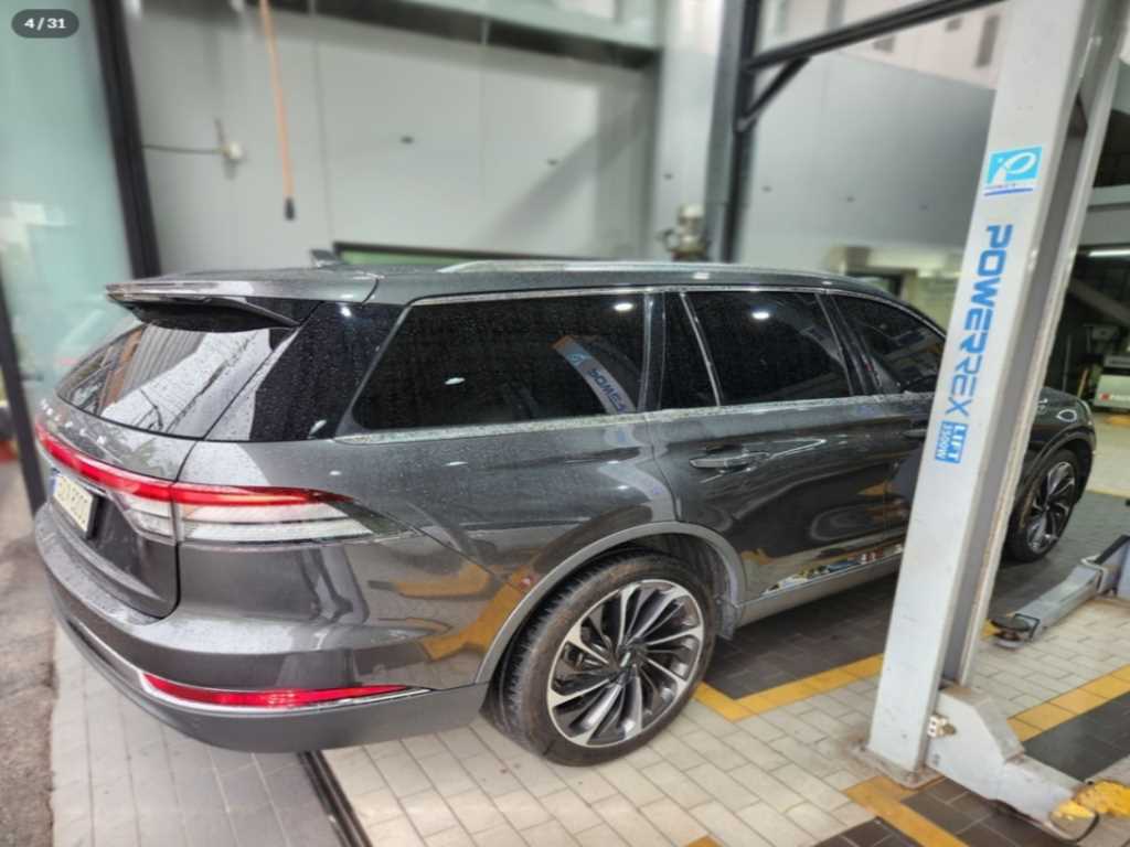 Lincoln Aviator - Vista 4