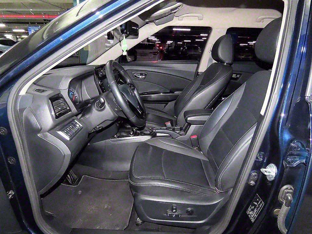 Ssangyong Tivoli - Vista 6