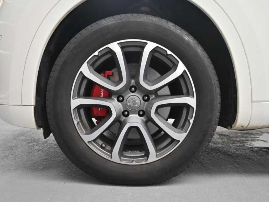 Maserati Levante - Vista 5