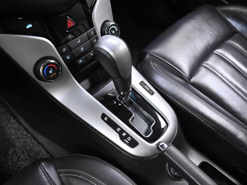 Chevrolet Cruise - Vista 9