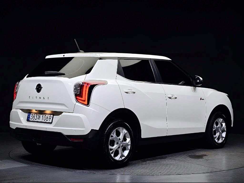 Ssangyong Tivoli - Vista 4