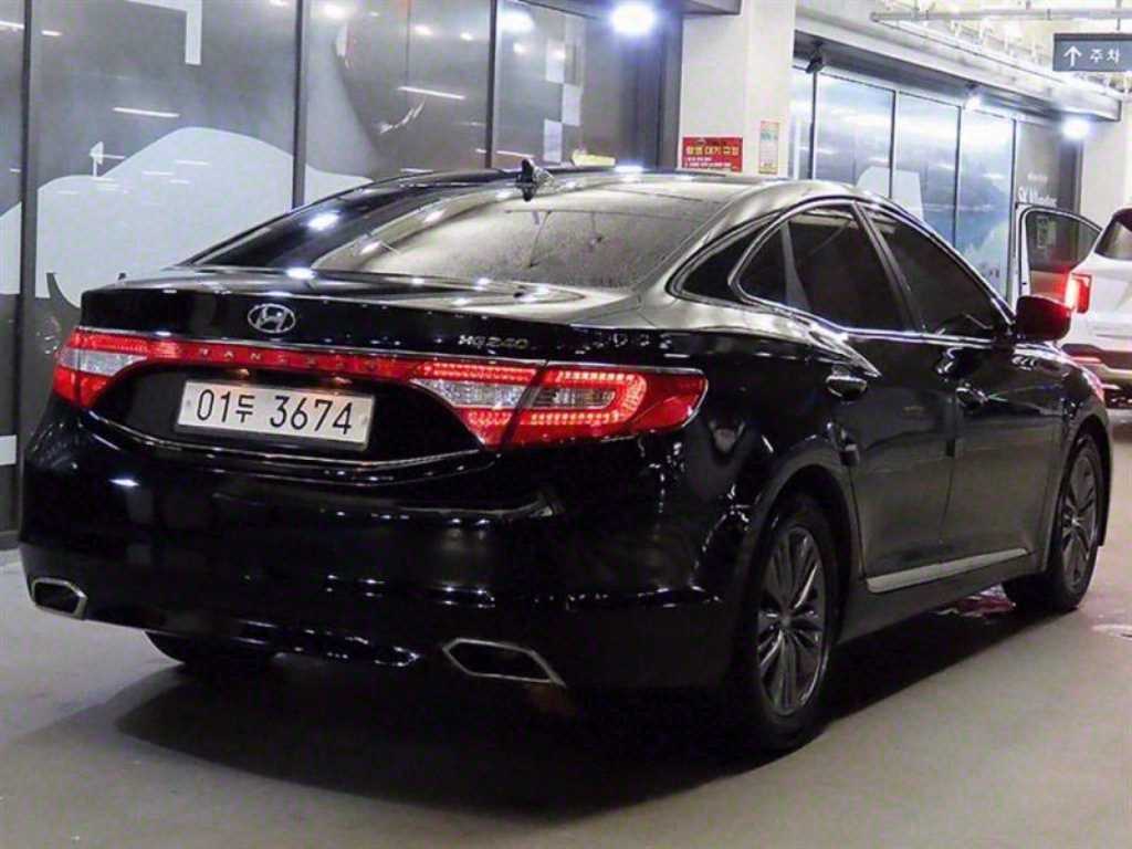 HYUNDAI Grandeur - Vista 4