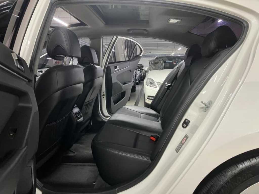 KIA K7 2012 Blanco - Importación desde Corea - HF Imports Iquique - Foto 18