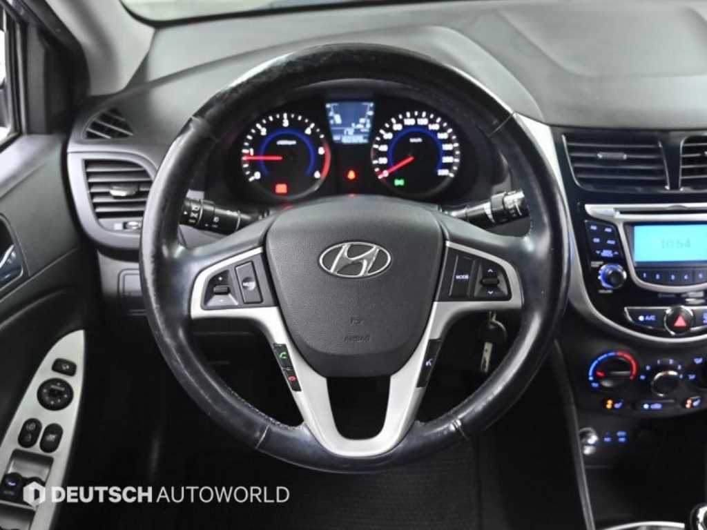 HYUNDAI Accent 2014 Gris - Importación desde Corea - HF Imports Iquique - Foto 13