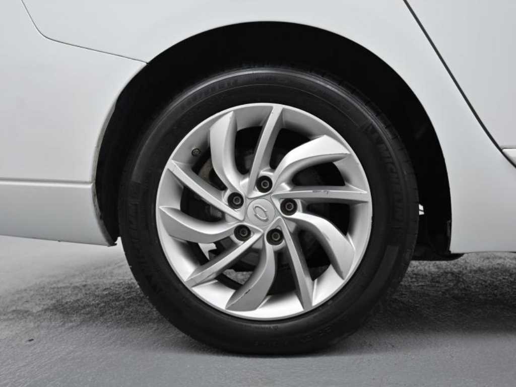 SAMSUNG SM3 - Vista 5