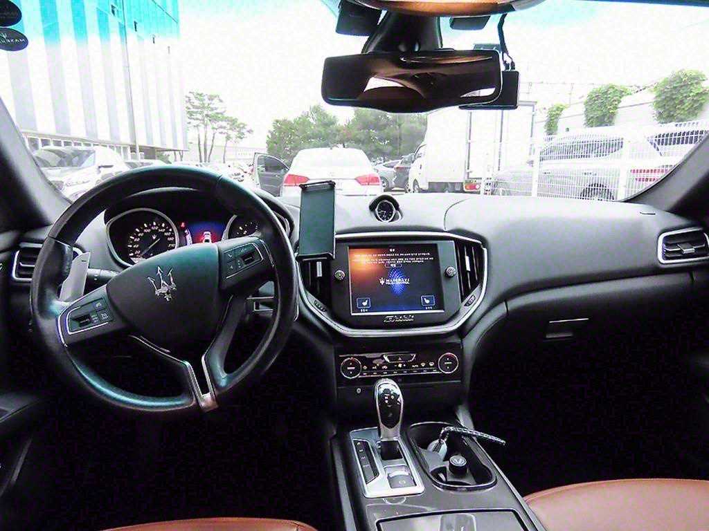 Maserati Ghibli - Vista 7