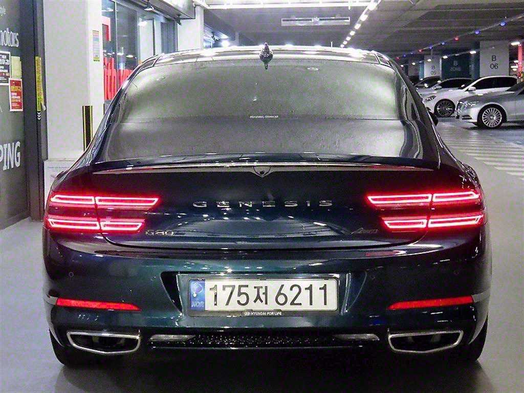 Genesis G80 - Vista 5