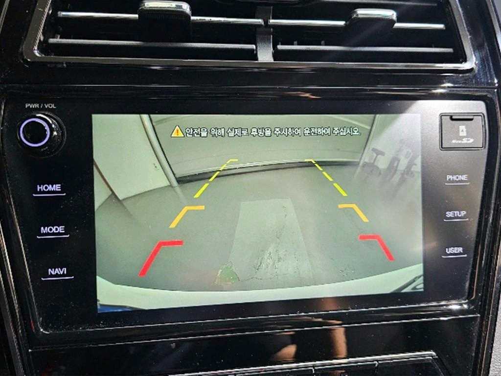 Ssangyong Tivoli 2022 Blanco - Importación desde Corea - HF Imports Iquique - Foto 15