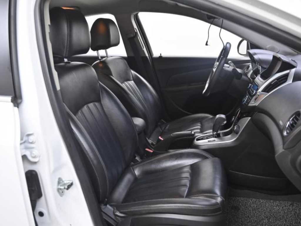 Chevrolet Cruise - Vista 10