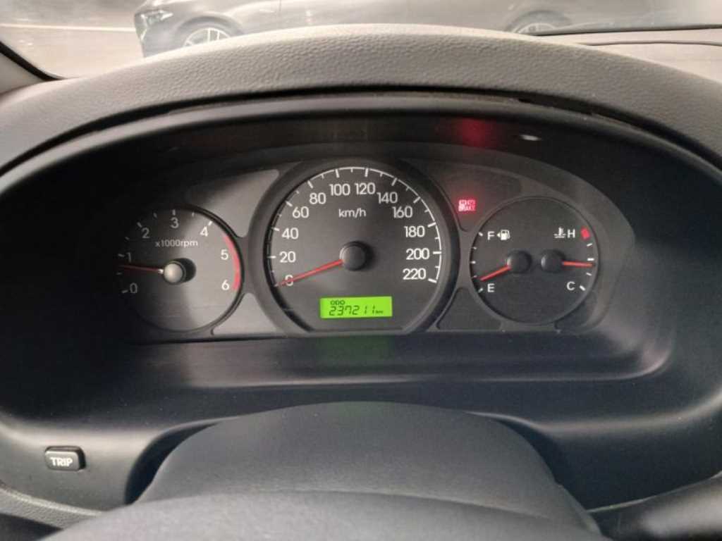 HYUNDAI Starex - Vista 11